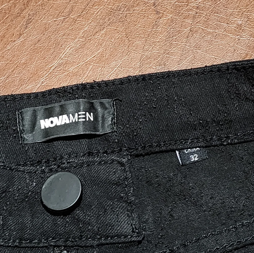 Fashion Nova Mens I Be Jeweled Stacked Flare Black Jeans Pants - Picture 6 of 9